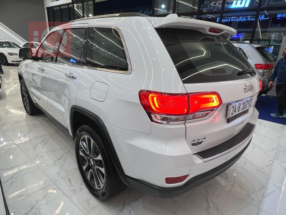 جيب جراند شيروكي